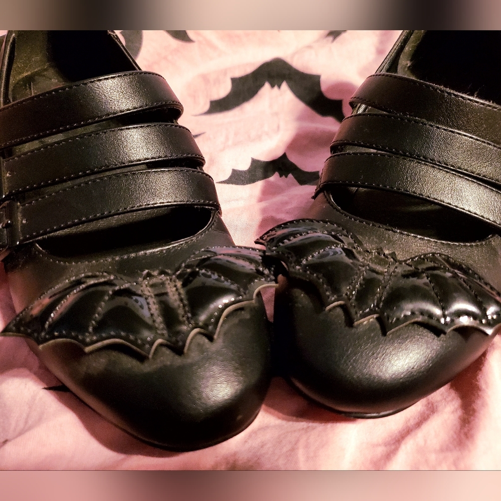 Strange Cvult Bat Heels Killstar Hot topic Widow Sourpuss Dollskill - Picture 4 of 4